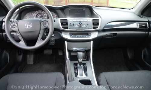 The dash of the 2013 Honda Accord Sport | Torque News